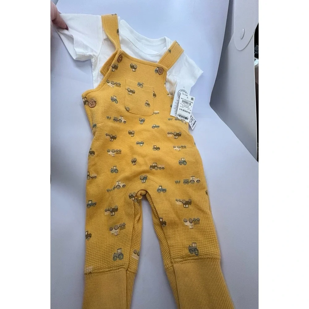 Baby boy size 3-6 months First Impressions Golden Apricot two piece construction